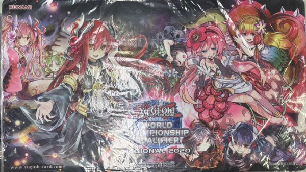 画像1: 【未開封】蟲惑魔　WCQ2020　プレイマット (1)
