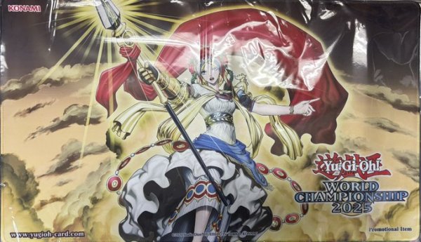 画像1: 【未開封】 WCS2025 Light Leading the Valiant プレイマット (1)