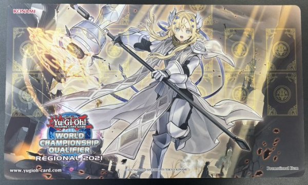 画像1: WCQ 教導の聖女エクレシア プレイマット (1)