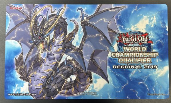 画像1: WCQ 超雷龍－サンダー・ドラゴン プレイマット (1)