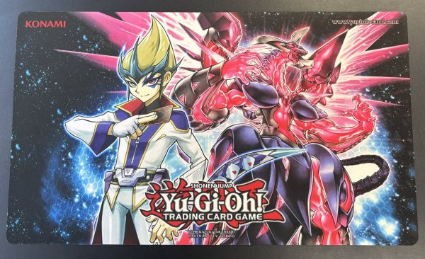 画像1:  Win a Mat 2013 天城カイト & 超銀河眼の光子龍 (1)