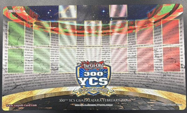 画像1: YCS 300 緑 赤　プレイマット　☆ (1)