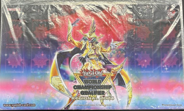 画像1: 【未開封】幻惑の魔術師　WCQ2024　プレイマット (1)