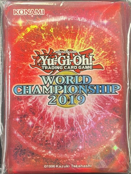 画像1: 【未開封】WCS2019　赤　スリーブ　100枚入り (1)